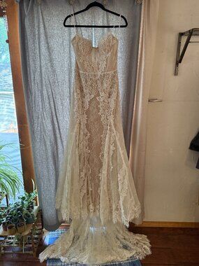 watters serge strapless basque-waist lace midi dress Heavens Above Off-Shoulder Basque Waist Ivory Watters Serge Strapless Basque-Waist Lace